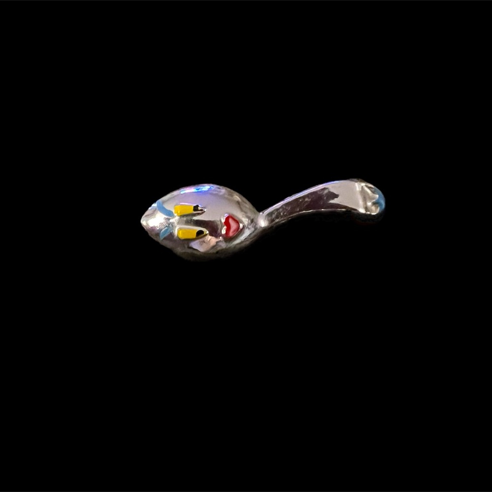 Knife and spoo pin brooch excellent condition